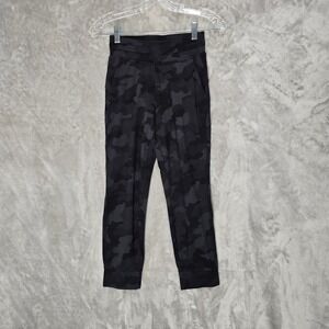 Lululemon Ready to Rulu Jogger Crop Camo Pants Women Size‎ 2 Athletic Gym Lounge